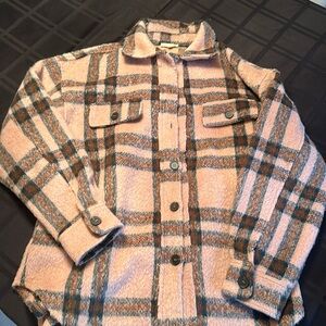 NWOT la mile women’s Shacket  - size small